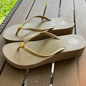 Tory Burch neutral jelly flip flops